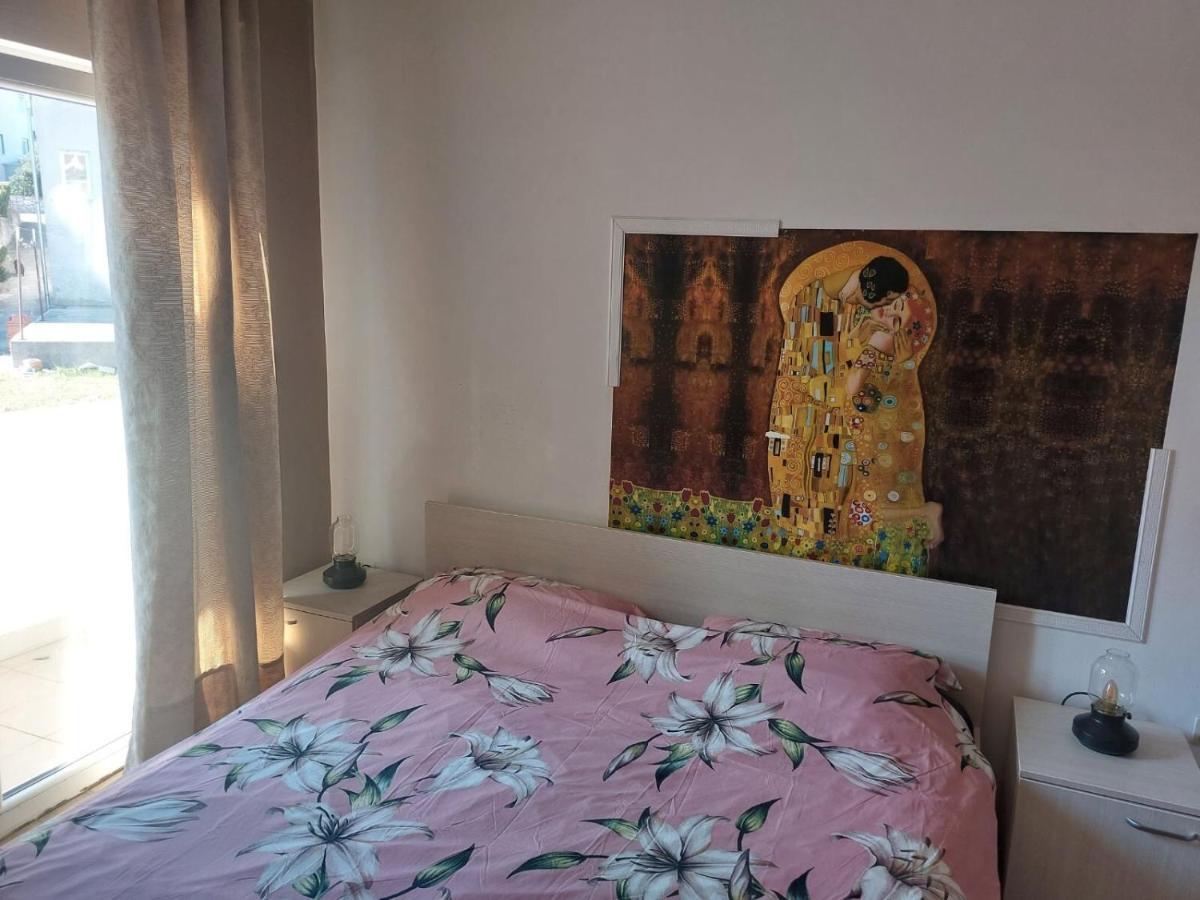 Apartments Franny 诺维·维诺多尔斯基 外观 照片